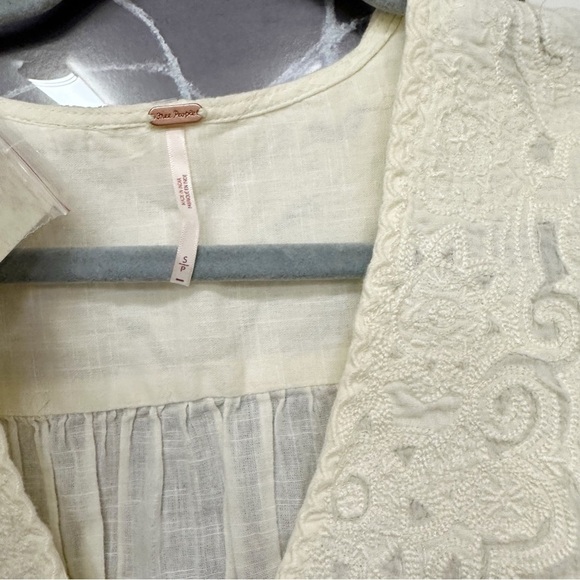 NWT Free People Laurie Embroidered Blouse S - Picture 8 of 9
